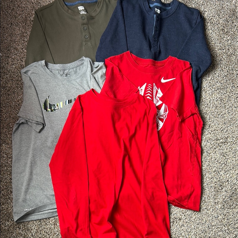Lot of size 10/12 Nike/Levi’s shirts